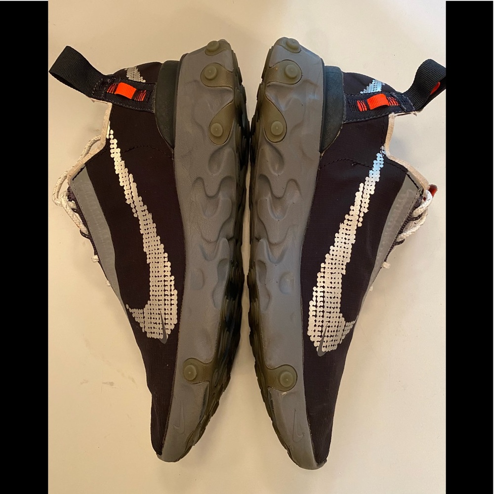 NIKE REACT WR ISPA BLACK METALLIC SILVER & GUNSMOKE SIZE 8.5 RARE EXCELL